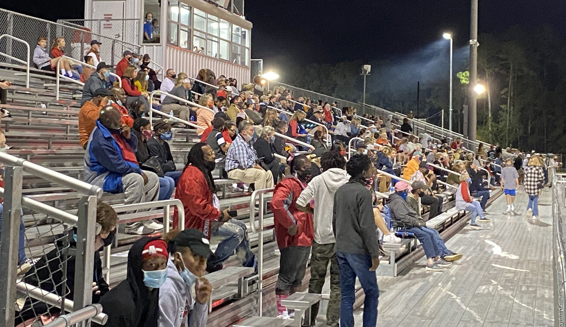Waccamaw home crowd